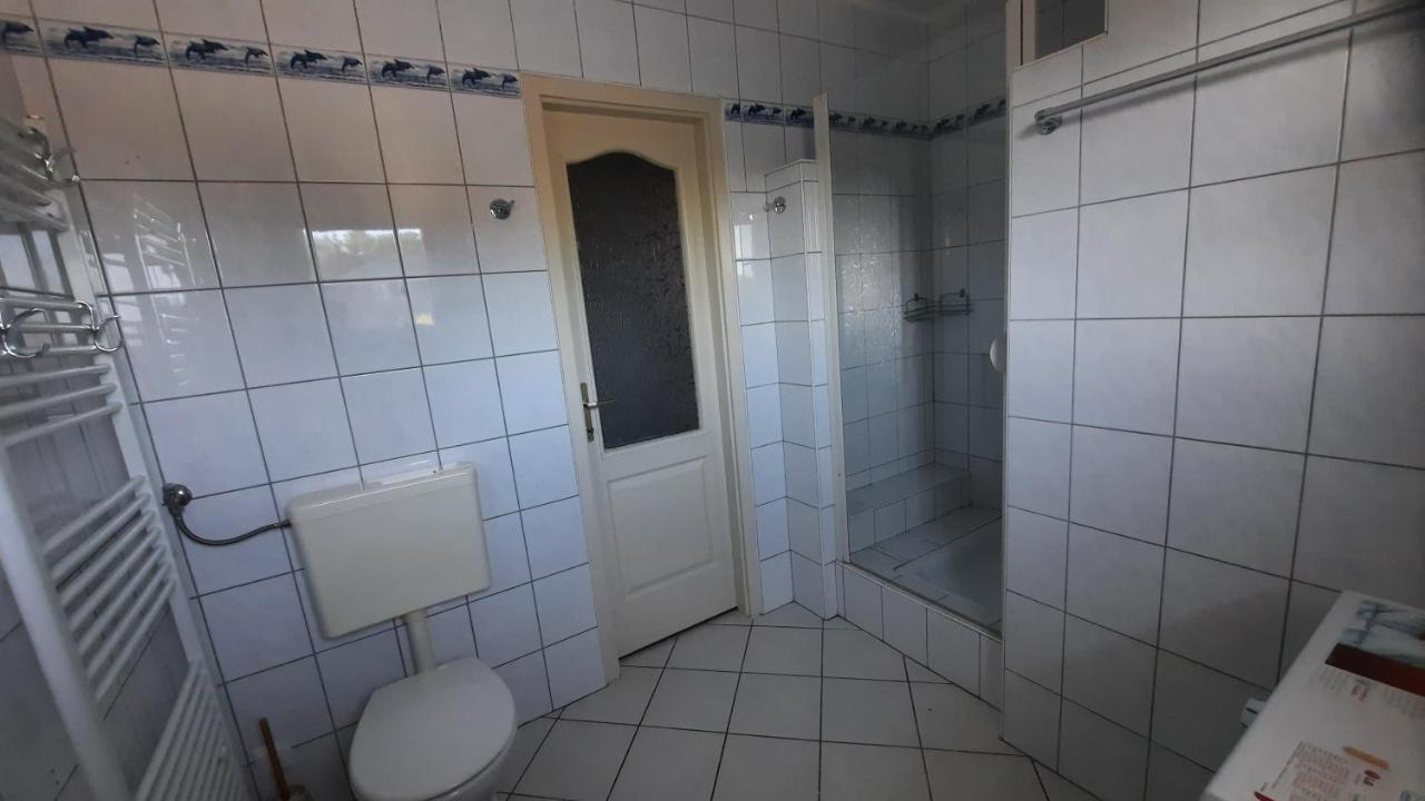 Balaton Legendaja Apartman Siofok Ngoại thất bức ảnh